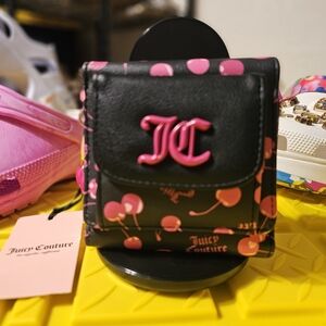 ​🍒 NEW! Juicy Couture Black & Pink Cherry Wallet with Heart Charm